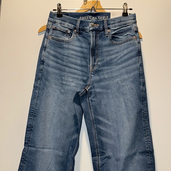 American Eagle Curvy Super High-Rise Baggy Straight Jean - Picture 1 of 10
